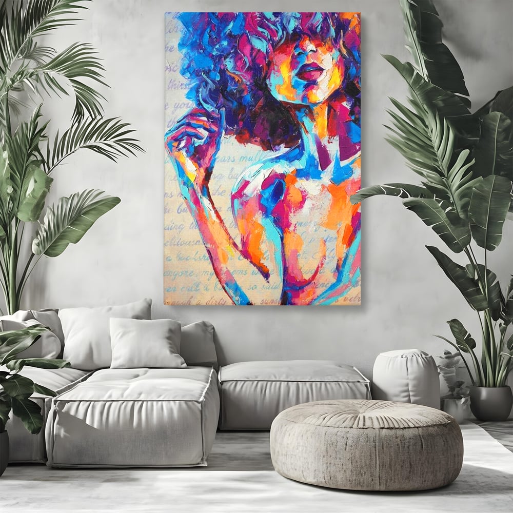 Tablou canvas cu tablou canvas cu portret artistic de femeie, fara rama, pe sasiu de lemn, pe perete intr-un living